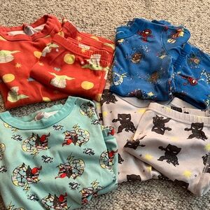 Hanna Andersson Kids Pajama Set - Red, Blue, Green, Gray
